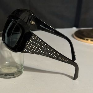 Versace woman’s sunglasses